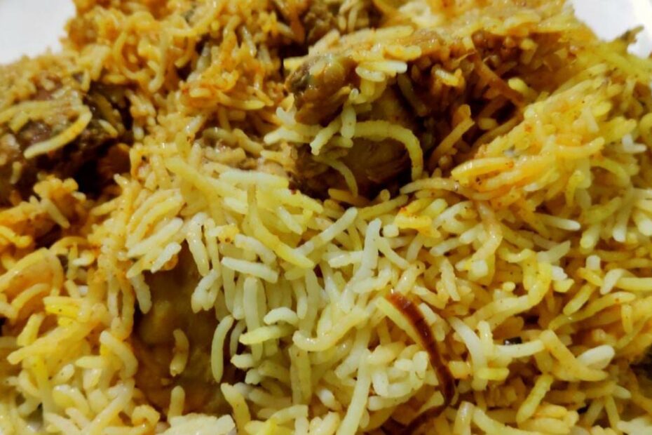 Kolkata Style Chicken Biryani with Aloo