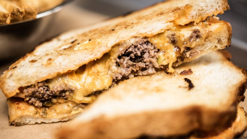 6 Delicious Sandwich Recipes to Make for Breakfast or Snack 4 Chicken Sandwich